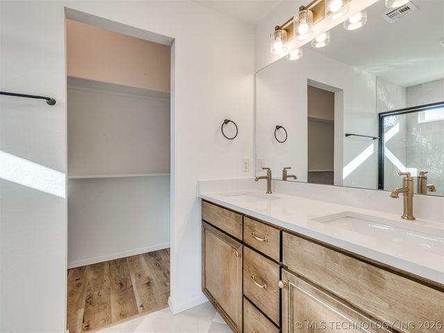 3400 E 153rd Place S, Bixby, OK 74008