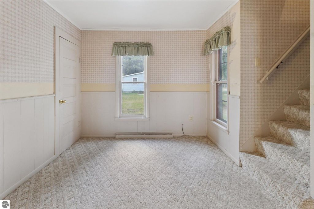 Image 10 of property listing at 131 Moyer Avenue, Alma, MI 48801