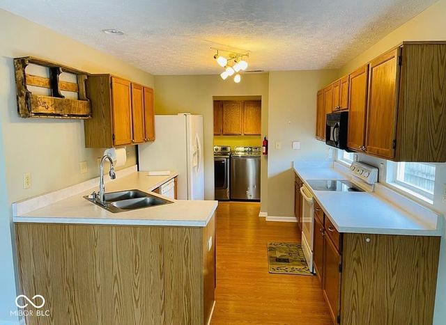 9995 Worthington Boulevard, Fishers, IN 46038