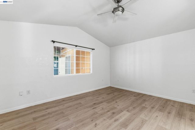 266 Jerilynn Ln, Hayward, CA 94541