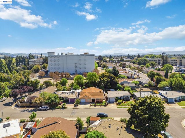 266 Jerilynn Ln, Hayward, CA 94541