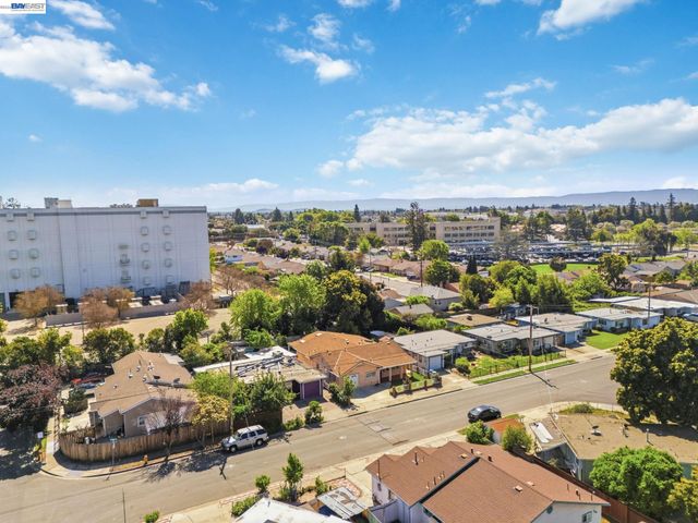 266 Jerilynn Ln, Hayward, CA 94541