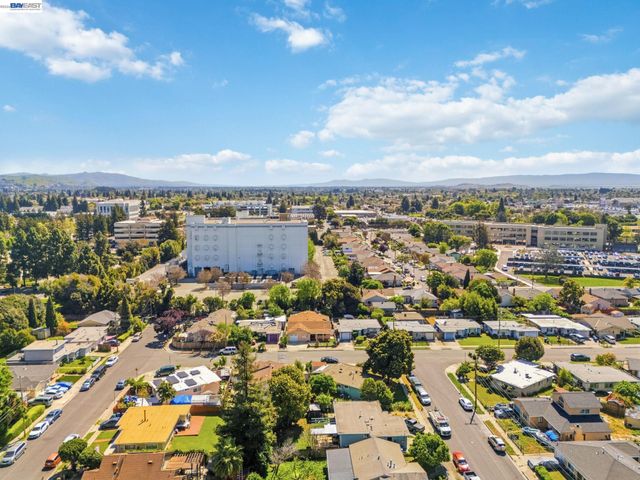 266 Jerilynn Ln, Hayward, CA 94541