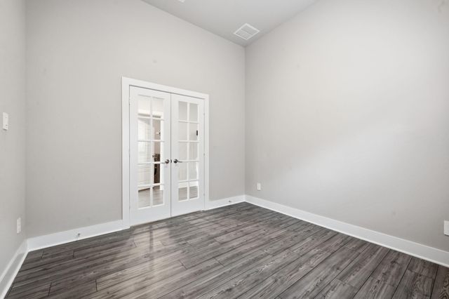 9727 Migrant Hawker Court, Conroe, TX 77385