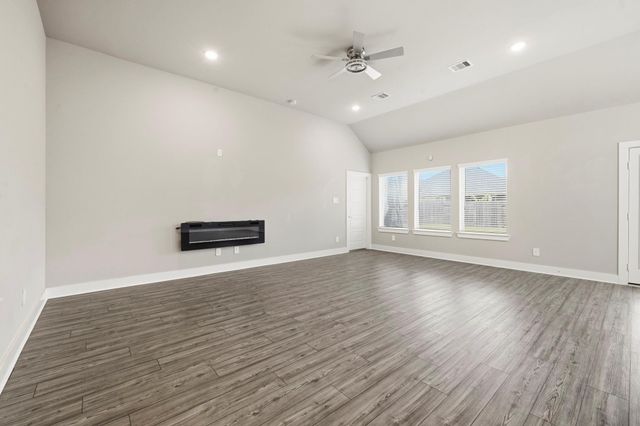 9727 Migrant Hawker Court, Conroe, TX 77385