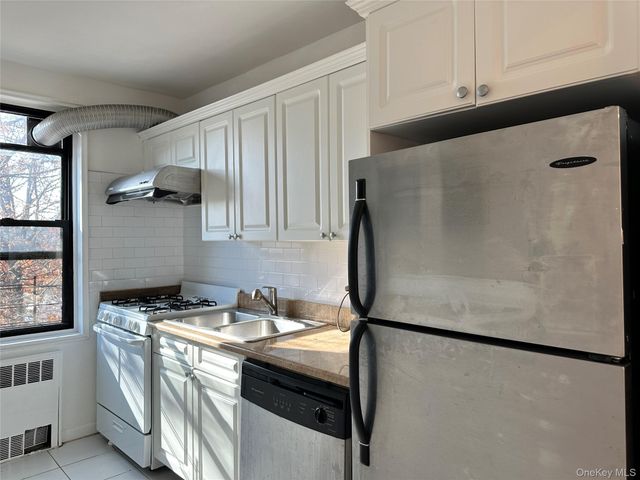 150-29 72 Rd 3L, Flushing, NY 11367
