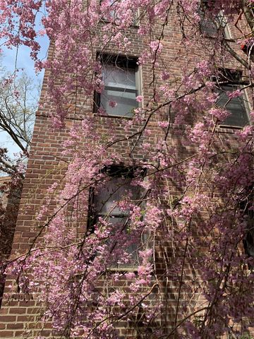 150-29 72 Rd 3L, Flushing, NY 11367