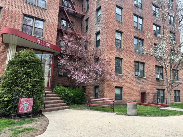 150-29 72 Rd 3L, Flushing, NY 11367