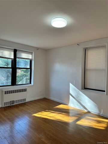 150-29 72 Rd 3L, Flushing, NY 11367