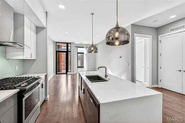 4101 Laclede Avenue 312, St Louis, MO 63108