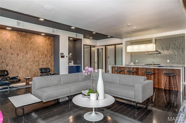 4101 Laclede Avenue 312, St Louis, MO 63108