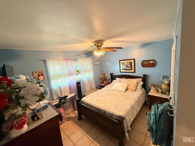 3804 Candlewood Drive, Bakersfield, CA 93306