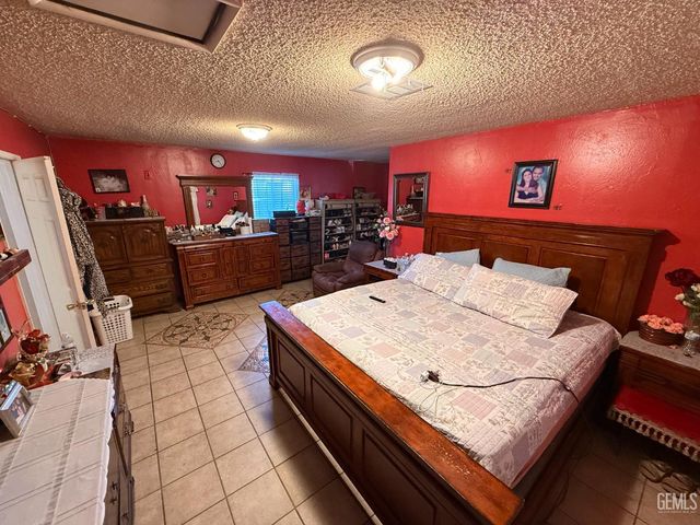 3804 Candlewood Drive, Bakersfield, CA 93306