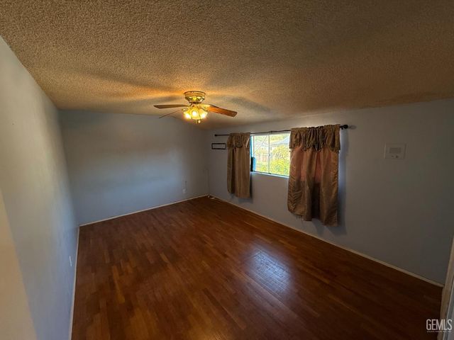 3804 Candlewood Drive, Bakersfield, CA 93306