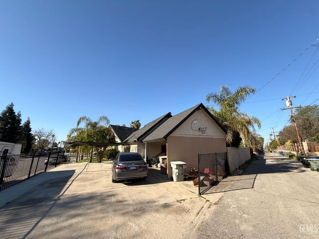 3804 Candlewood Drive, Bakersfield, CA 93306