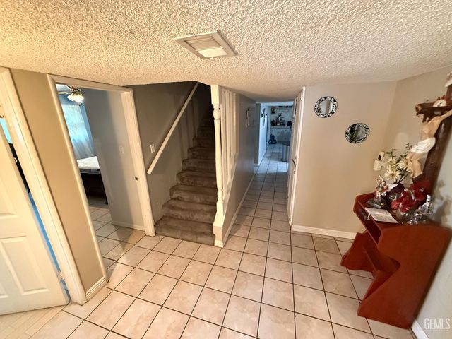 3804 Candlewood Drive, Bakersfield, CA 93306