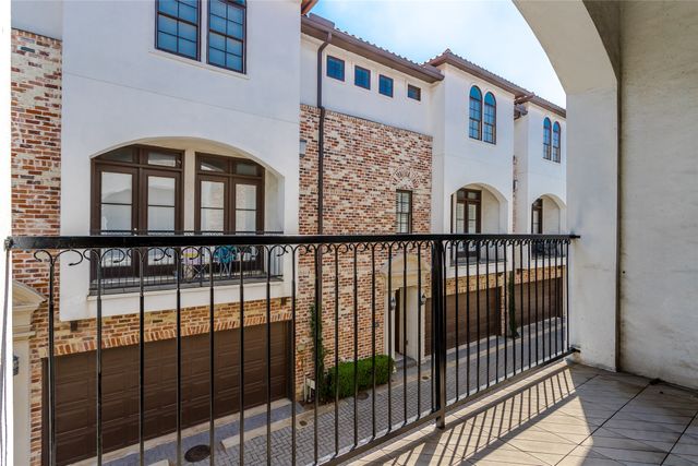 3581 Dunminster Court, Dallas, TX 75219