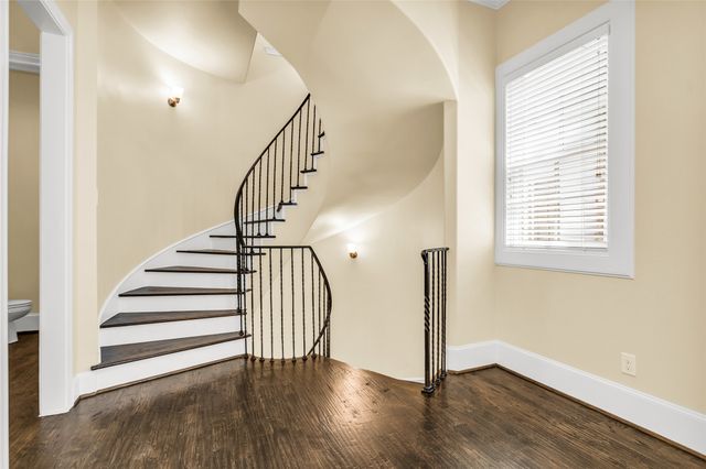 3581 Dunminster Court, Dallas, TX 75219