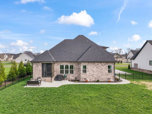 2706 Congress Dr, Murfreesboro, TN 37128
