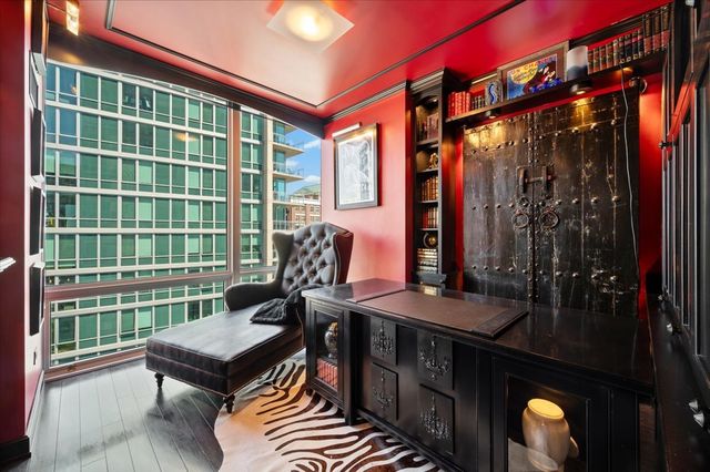 653 N Kingsbury Street 1103, Chicago, IL 60654