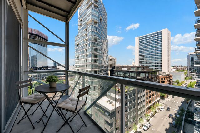 653 N Kingsbury Street 1103, Chicago, IL 60654