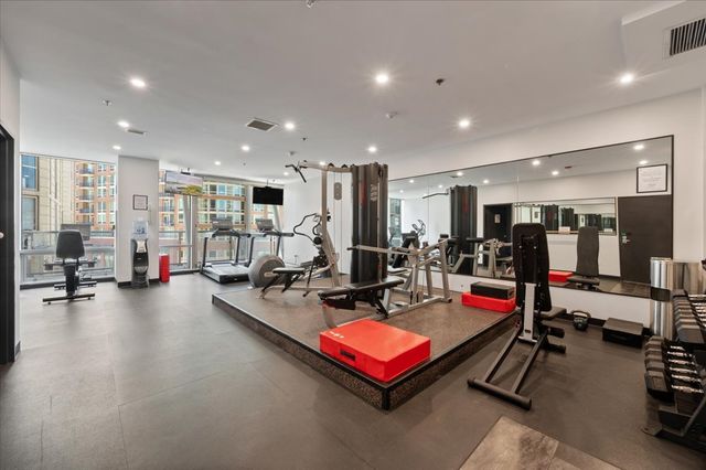 653 N Kingsbury Street 1103, Chicago, IL 60654