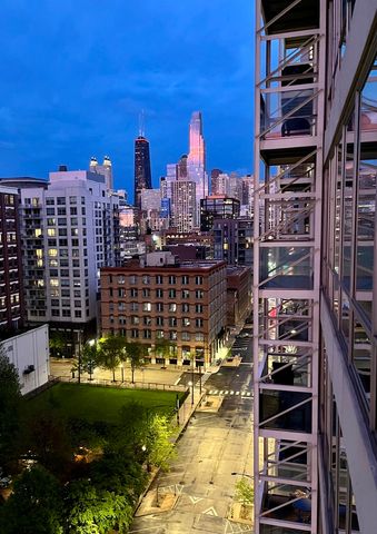 653 N Kingsbury Street 1103, Chicago, IL 60654