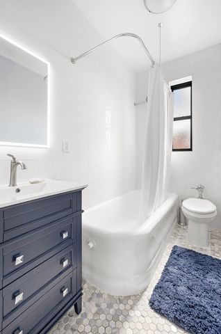860 W 181st St Apt 68, New York City, NY 10033