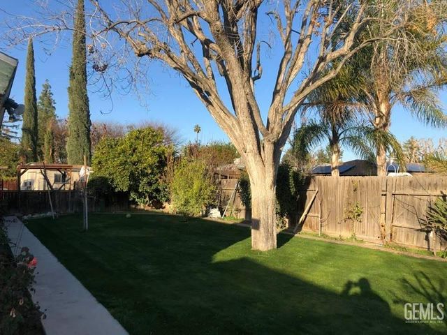 1304 Manning Street, Bakersfield, CA 93309