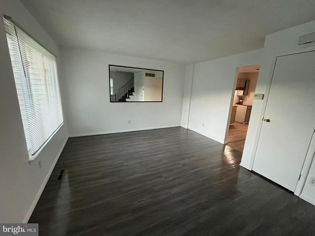 1521 CHARLESTOWN DR, Edgewood, MD 21040