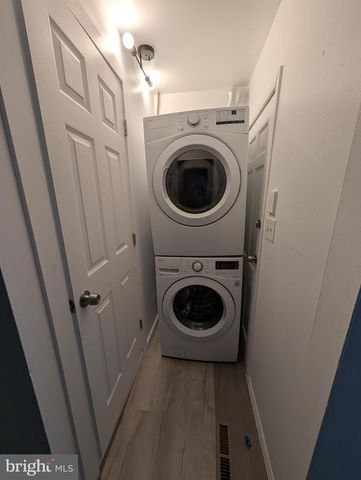 1521 CHARLESTOWN DR, Edgewood, MD 21040