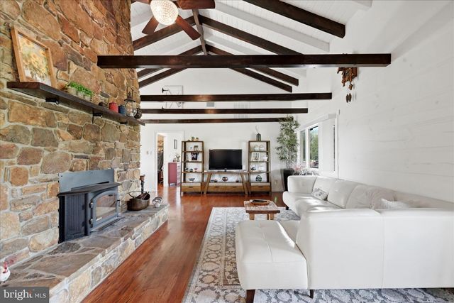 2121 S PIFER RD, Star Tannery, VA 22654