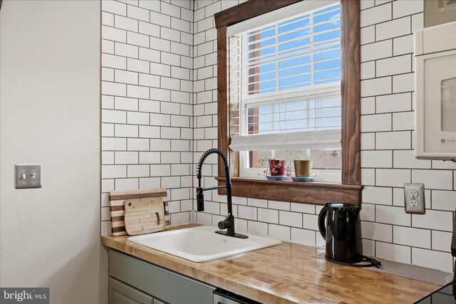 2121 S PIFER RD, Star Tannery, VA 22654