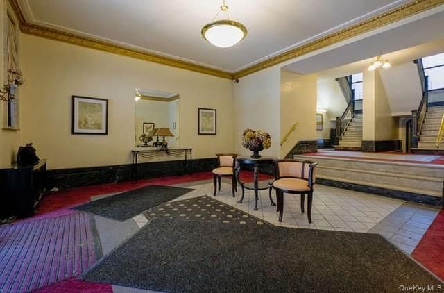 115-25 Metropolitan Avenue 161, Kew Gardens, NY 11418