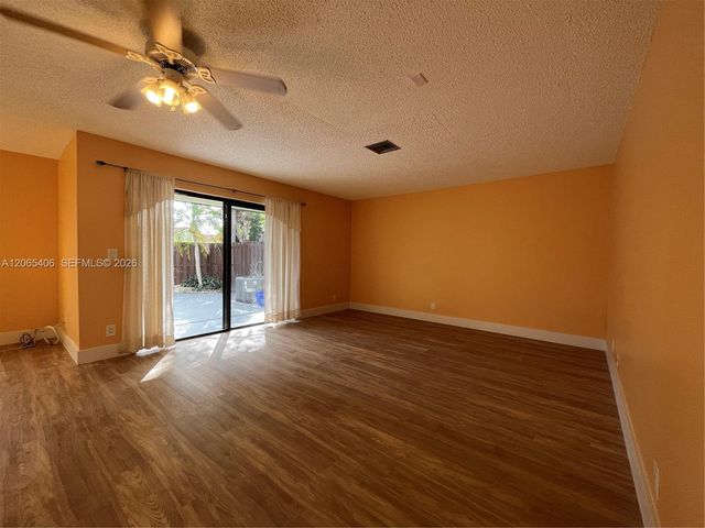 5170 Tennis Ln, Delray Beach, FL 33484