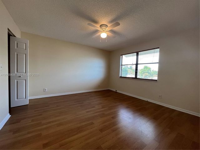 5170 Tennis Ln, Delray Beach, FL 33484