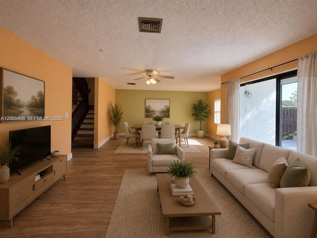 5170 Tennis Ln, Delray Beach, FL 33484