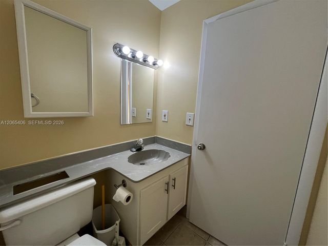 5170 Tennis Ln, Delray Beach, FL 33484