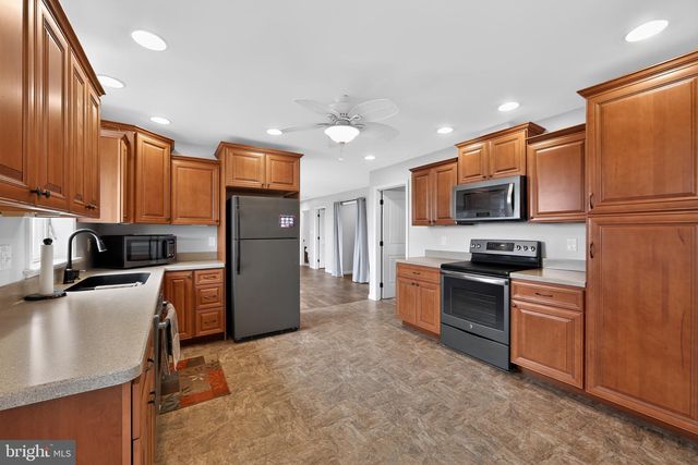 1720 RESERVOIR RD, Honey Brook, PA 19344