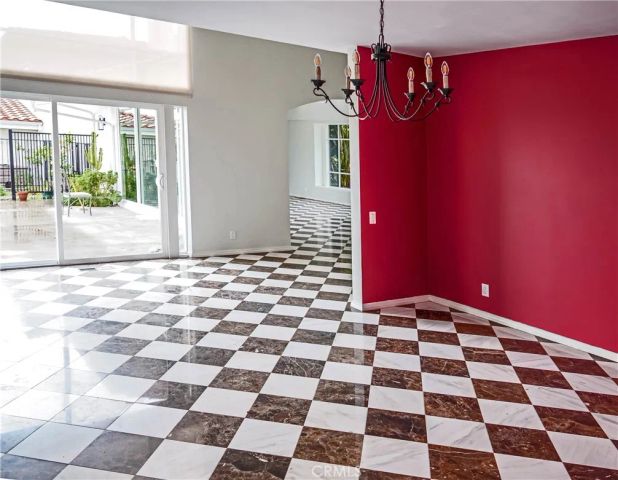 5226 Los Diegos Way, Los Angeles, CA 90027