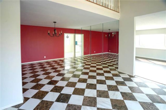 5226 Los Diegos Way, Los Angeles, CA 90027