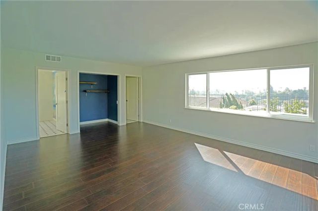 5226 Los Diegos Way, Los Angeles, CA 90027