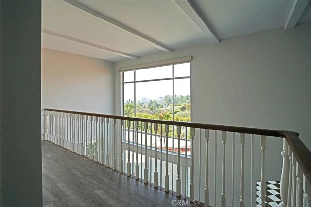 5226 Los Diegos Way, Los Angeles, CA 90027