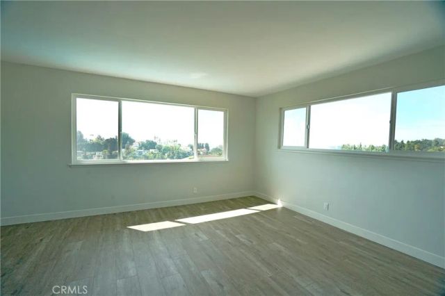 5226 Los Diegos Way, Los Angeles, CA 90027