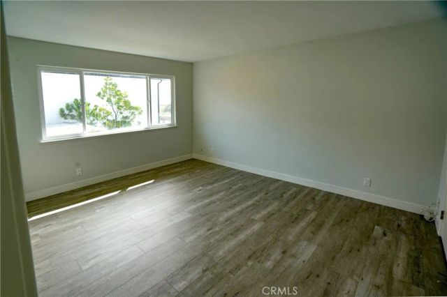 5226 Los Diegos Way, Los Angeles, CA 90027