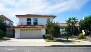 5226 Los Diegos Way, Los Angeles, CA 90027