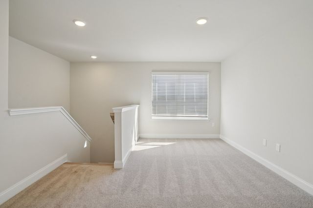 133 Dahlia Dr, La Vergne, TN 37086