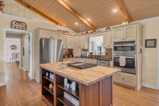739 Lakeview St, Estill Springs, TN 37330