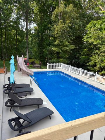 739 Lakeview St, Estill Springs, TN 37330