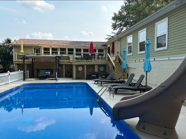 739 Lakeview St, Estill Springs, TN 37330